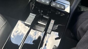 Vauxhall Mokka Electric 50kWh Ultimate SUV 5dr Electric Auto (136 ps)