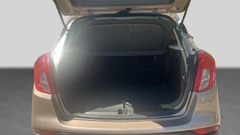 Vauxhall Mokka X 1.4i Turbo Elite SUV 5dr Petrol Auto Euro 6 (140 ps)