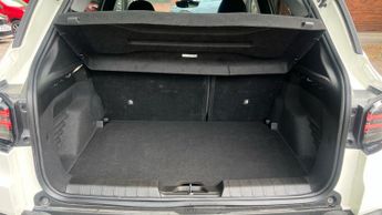 Jeep Avenger 54kWh e-Summit SUV 5dr Electric Auto (156 ps)