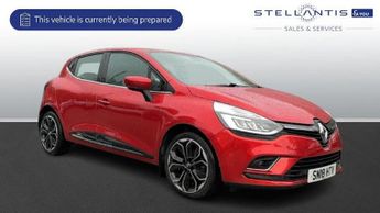 Renault Clio 0.9 TCe Signature Nav Hatchback 5dr Petrol Manual Euro 6 (s/s) (