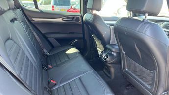 Alfa Romeo Stelvio 2.0T Veloce SUV 5dr Petrol Auto Q4 AWD Euro 6 (s/s) (280 ps)