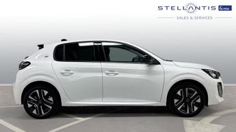 Peugeot 208 50kWh Allure Hatchback 5dr Electric Auto (7.4kW Charger) (136 ps