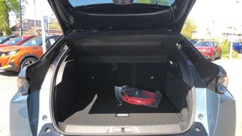 Peugeot 3008 73kWh GT SUV 5dr Electric Auto (210 ps)