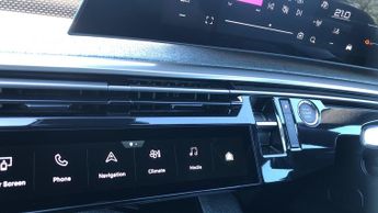 Peugeot 3008 73kWh GT SUV 5dr Electric Auto (210 ps)