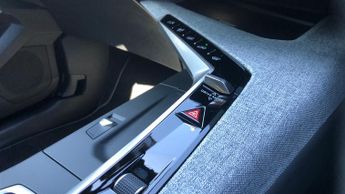 Peugeot 3008 73kWh GT SUV 5dr Electric Auto (210 ps)