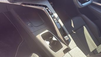 Peugeot 3008 73kWh GT SUV 5dr Electric Auto (210 ps)
