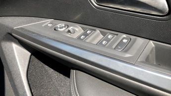 Peugeot 5008 73kWh GT SUV 5dr Electric Auto (210 ps)