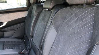 Peugeot 5008 73kWh GT SUV 5dr Electric Auto (210 ps)