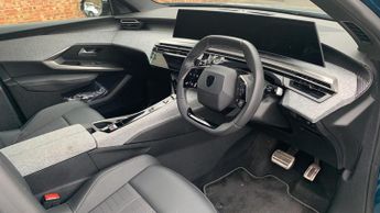 Peugeot 3008 73kWh GT SUV 5dr Electric Auto (210 ps)