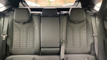 Peugeot 3008 73kWh GT SUV 5dr Electric Auto (210 ps)