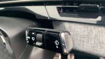 Peugeot 3008 73kWh GT SUV 5dr Electric Auto (210 ps)
