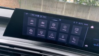 Peugeot 3008 73kWh GT SUV 5dr Electric Auto (210 ps)