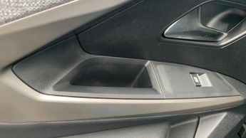 Peugeot 3008 73kWh GT SUV 5dr Electric Auto (210 ps)