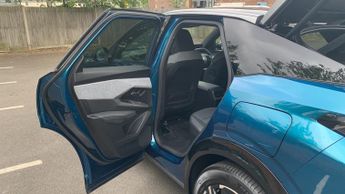 Peugeot 3008 73kWh GT SUV 5dr Electric Auto (210 ps)