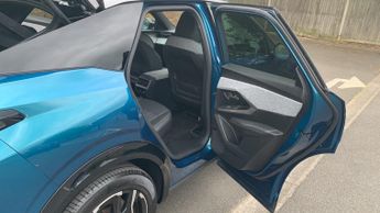 Peugeot 3008 73kWh GT SUV 5dr Electric Auto (210 ps)