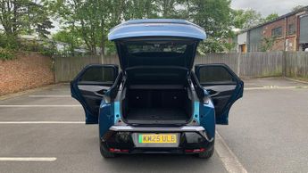 Peugeot 3008 73kWh GT SUV 5dr Electric Auto (210 ps)