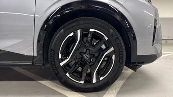 Peugeot 3008 73kWh GT SUV 5dr Electric Auto (210 ps)