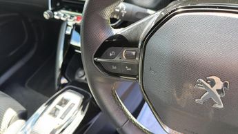 Peugeot 2008 50kWh GT SUV 5dr Electric Auto (7kW Charger) (136 ps)