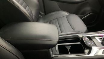 Mg Mg Hs 1.5 T-GDI Exclusive SUV 5dr Petrol DCT Euro 6 (s/s) (162 ps)