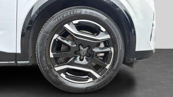 Peugeot 3008 73kWh GT SUV 5dr Electric Auto (210 ps)
