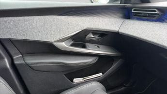 Peugeot 3008 73kWh GT SUV 5dr Electric Auto (210 ps)