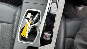 Peugeot 3008 73kWh GT SUV 5dr Electric Auto (210 ps)