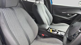 Peugeot 2008 1.2 Allure SUV 5dr Petrol Hybrid e-DSC6 Euro 6 (s/s) (136 ps)