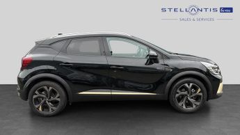 Renault Captur 1.6 E-TECH E-Tech engineered SUV 5dr Petrol Hybrid Auto Euro 6 (