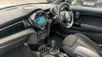 Mini Hatch 1.5 Cooper Sport Hatchback 3dr Petrol Steptronic Euro 6 (s/s) (1