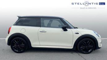 Mini Hatch 1.5 Cooper Sport Hatchback 3dr Petrol Steptronic Euro 6 (s/s) (1