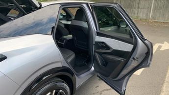 Peugeot 3008 73kWh GT SUV 5dr Electric Auto (210 ps)