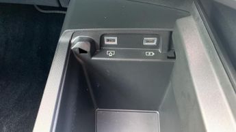Peugeot 3008 73kWh GT SUV 5dr Electric Auto (210 ps)