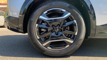 Peugeot 3008 73kWh GT SUV 5dr Electric Auto (210 ps)