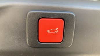 Peugeot 3008 73kWh GT SUV 5dr Electric Auto (210 ps)