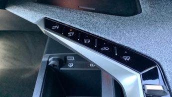 Peugeot 3008 73kWh GT SUV 5dr Electric Auto (210 ps)