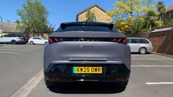 Peugeot 3008 73kWh GT SUV 5dr Electric Auto (210 ps)