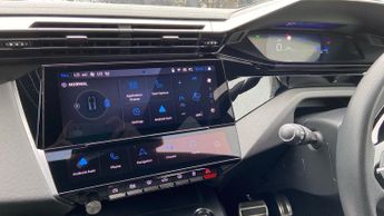 Peugeot 308 54kWh GT Hatchback 5dr Electric Auto (156 ps)