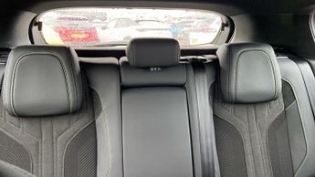 Peugeot 308 54kWh GT Hatchback 5dr Electric Auto (156 ps)