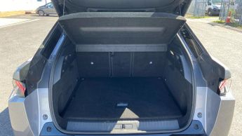 Peugeot 3008 73kWh GT SUV 5dr Electric Auto (210 ps)