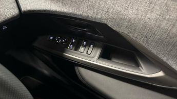 Peugeot 3008 73kWh GT SUV 5dr Electric Auto (210 ps)