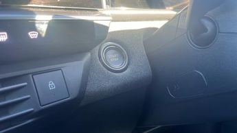 Vauxhall Grandland 1.2 Ultimate SUV 5dr Petrol Hybrid e-DCT Euro 6 (s/s) (145 ps)