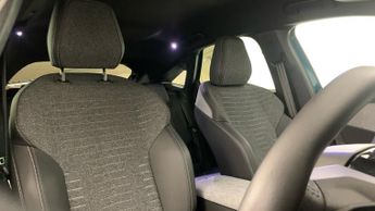 Peugeot 3008 SUV 1.2 Allure SUV 5dr Petrol Hybrid e-DSC6 Euro 6 (s/s) (136 ps)