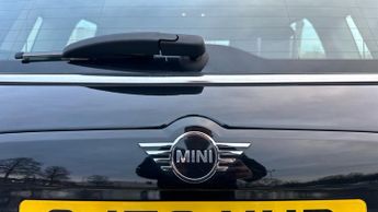 Mini Countryman 1.5 Cooper Classic SUV 5dr Petrol Steptronic Euro 6 (s/s) (136 p