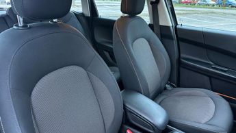 Mini Countryman 1.5 Cooper Classic SUV 5dr Petrol Steptronic Euro 6 (s/s) (136 p