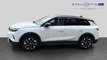 Vauxhall Grandland 1.2 Ultimate SUV 5dr Petrol Hybrid e-DCT Euro 6 (s/s) (136 ps)