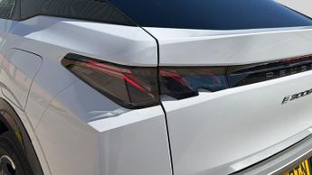 Peugeot 3008 73kWh GT SUV 5dr Electric Auto (210 ps)