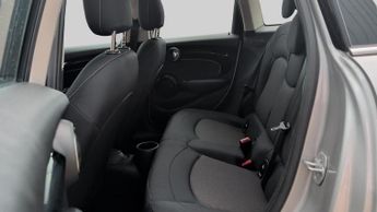Mini Hatch 1.5 Cooper Classic Hatchback 5dr Petrol Steptronic Euro 6 (s/s) 
