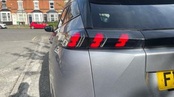 Peugeot 2008 1.2 PureTech GT Premium SUV 5dr Petrol EAT Euro 6 (s/s) (130 ps)