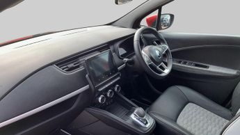 Renault Zoe R135 52kWh Iconic Hatchback 5dr Electric Auto (i) (134 bhp)
