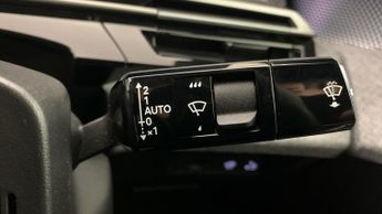 Peugeot 3008 73kWh GT SUV 5dr Electric Auto (210 ps)